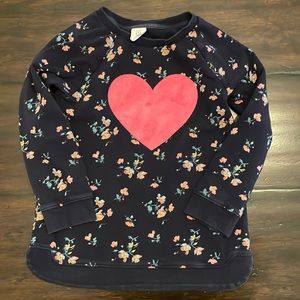 Baby Gap 5T Long Sleeve Shirt with flowers and heart.